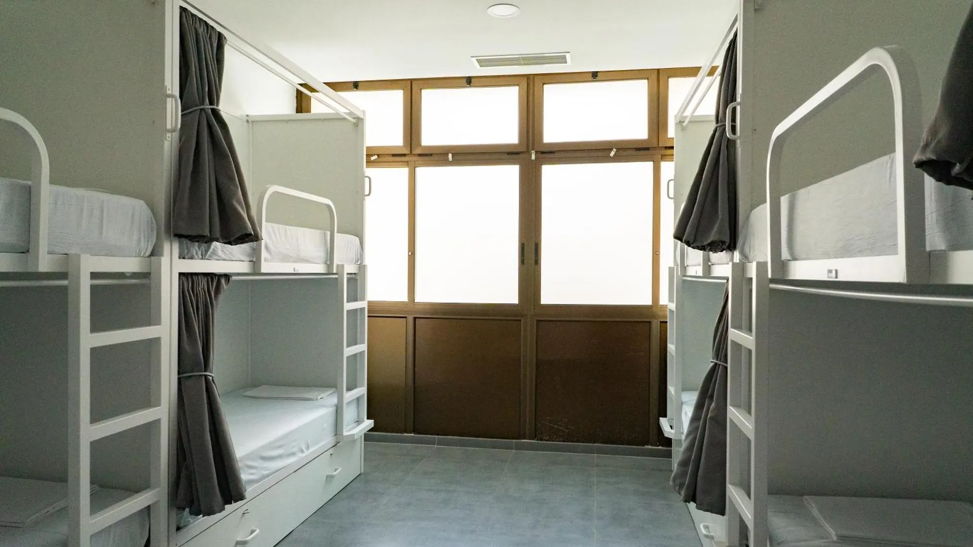 Sea Hostel برشلونة إسبانيا