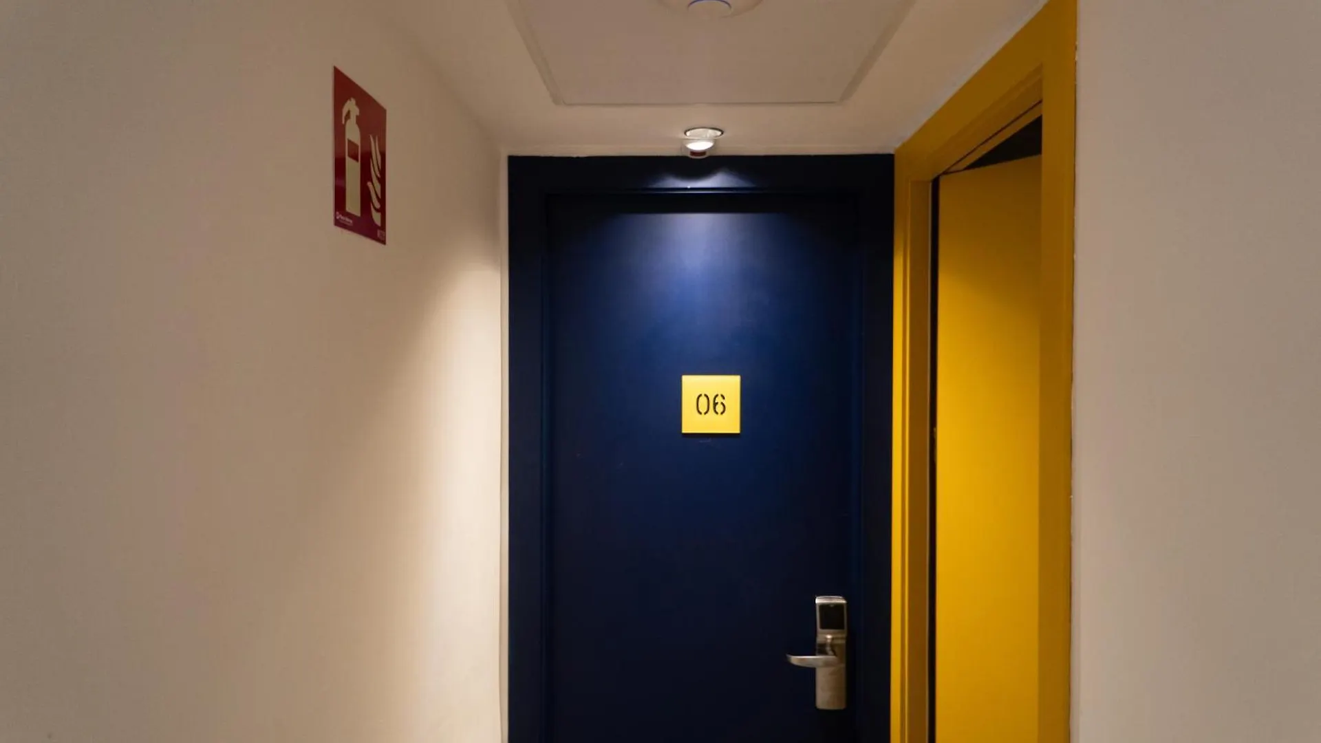 Sea Hostel برشلونة