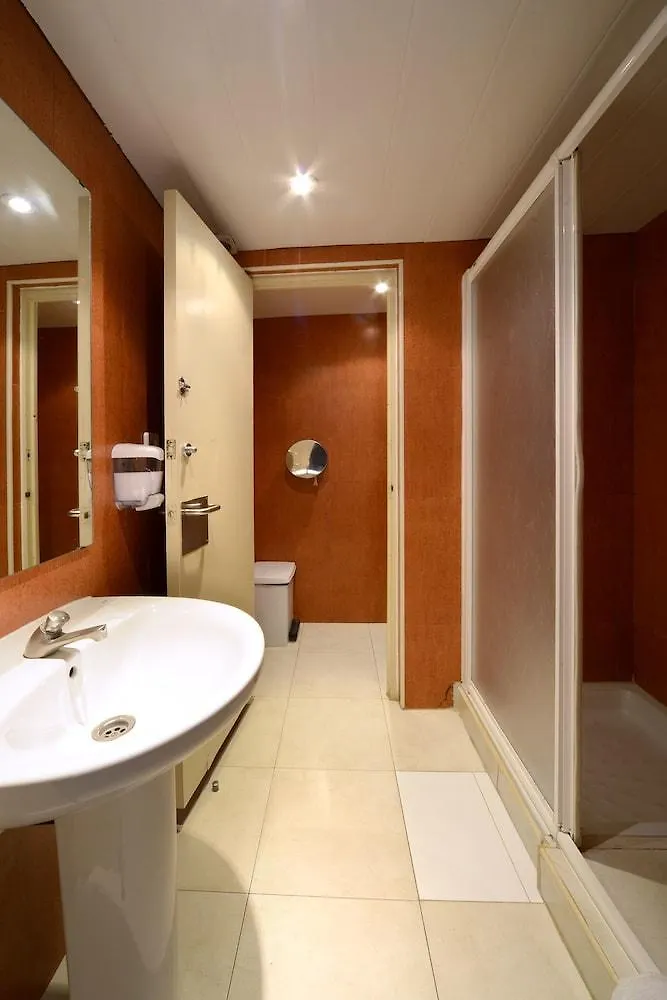 Sea Hostel برشلونة